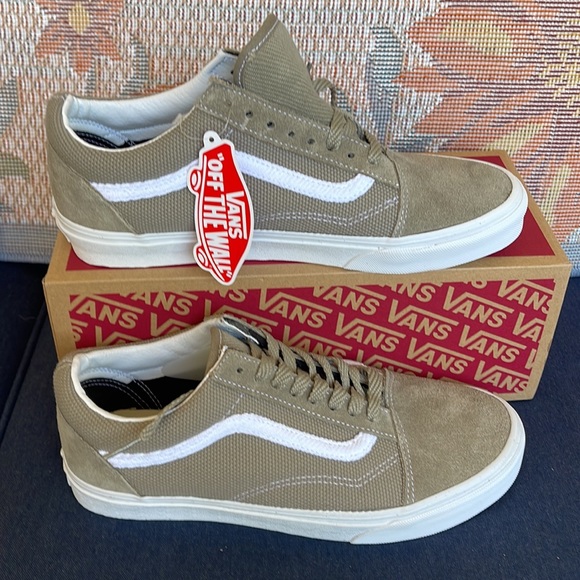 Vans Old Skool
Textured Overland Trek
VNOA4BW2BLV
WMNS sneakers - Picture 2 of 16